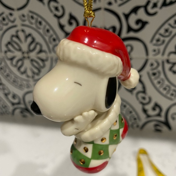 Lenox Peanuts Snoopy & Woodstock in Stocking Christmas Ornament - Picture 3 of 6